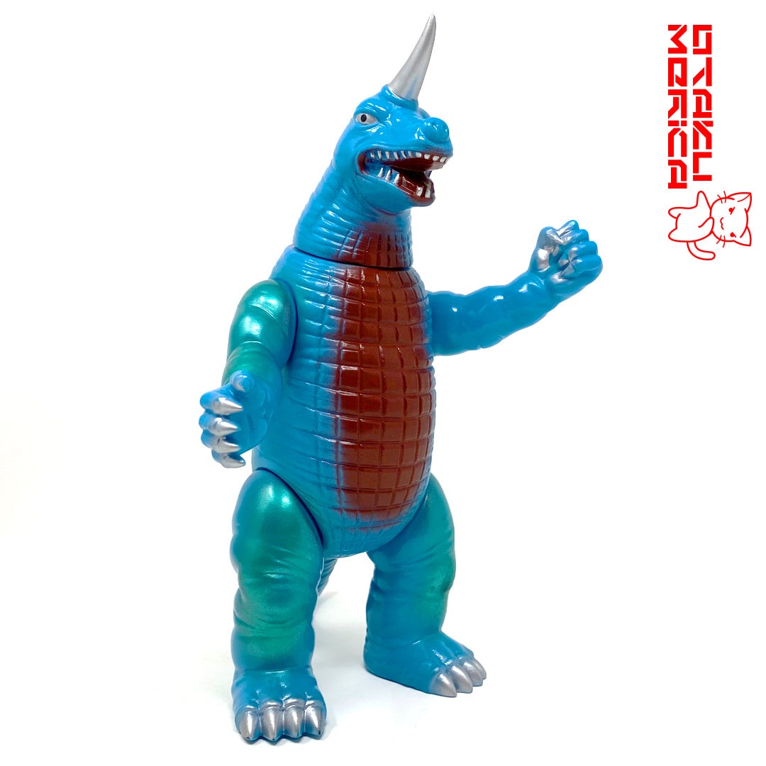 B-Club Tsuburaya Pro Bullmark Goliath Kaiju Sofubi Figure
