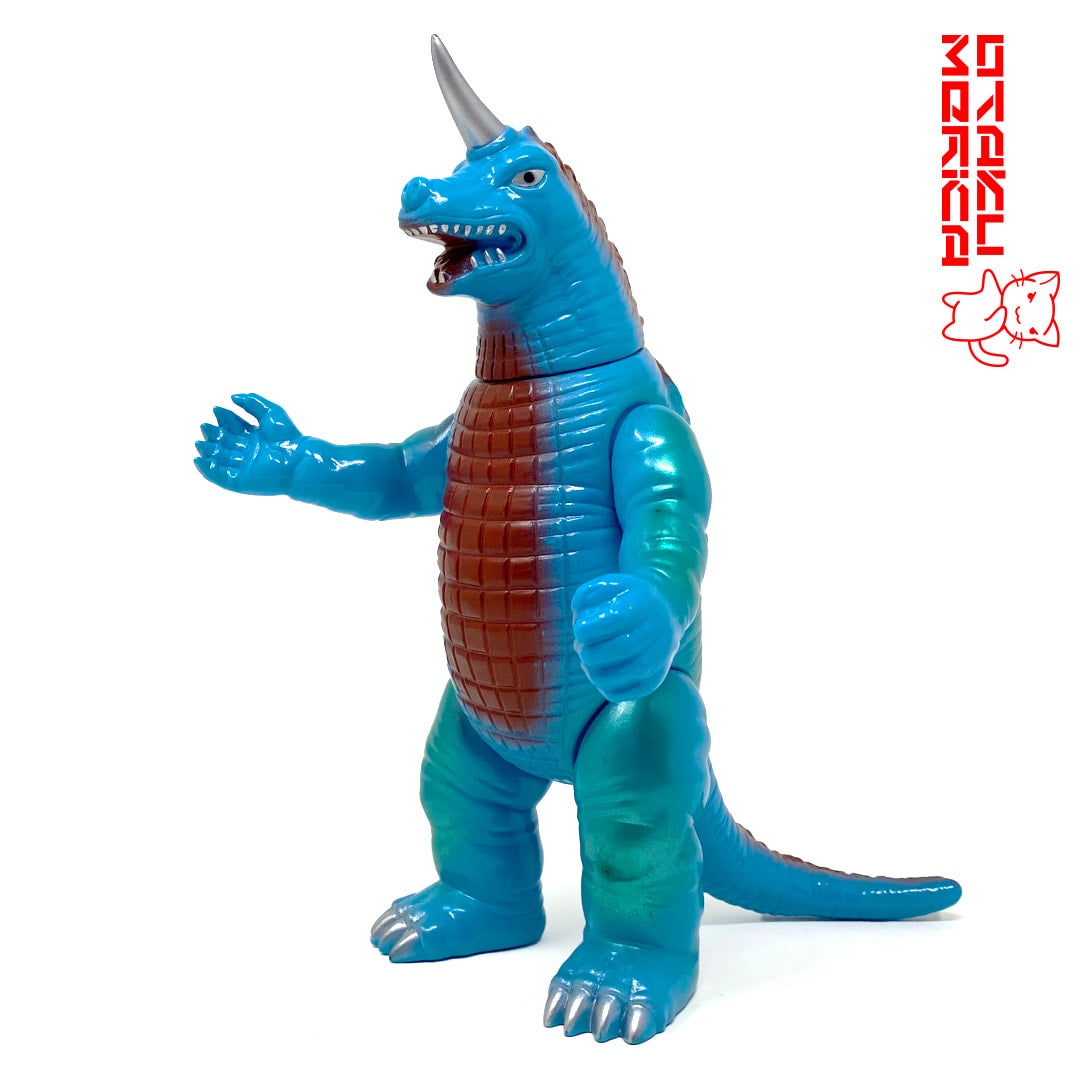 B-Club Tsuburaya Pro Bullmark Goliath Kaiju Sofubi Figure
