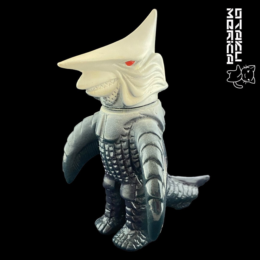 Grape Brain Sofubi – Jigoku Neko Onigiri Hell's Cat Black – 11cm – Neuf Sous Blister